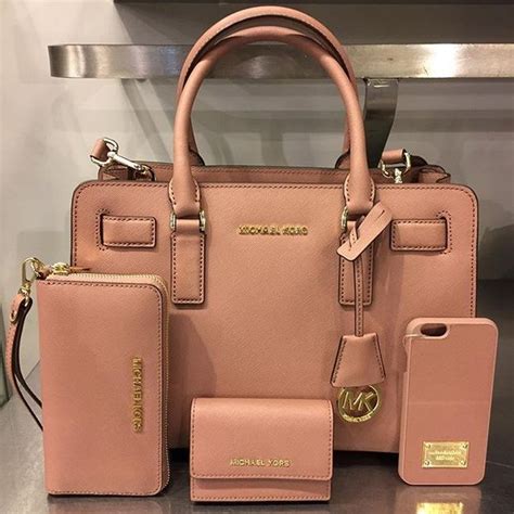 michael kors trabaja con nosotros|Michael Kors online store.